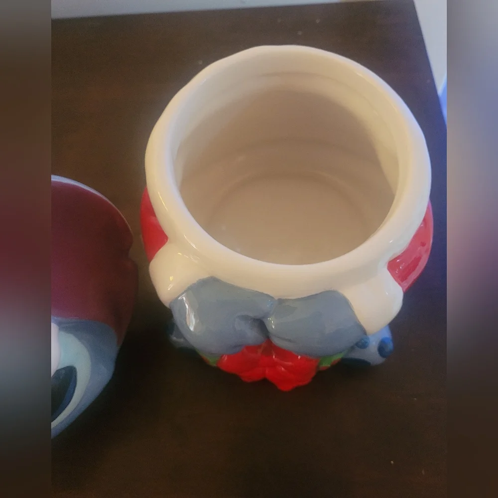 Disney stitch zrike brands holiday Santa stitch cookie jar-rare hard to find